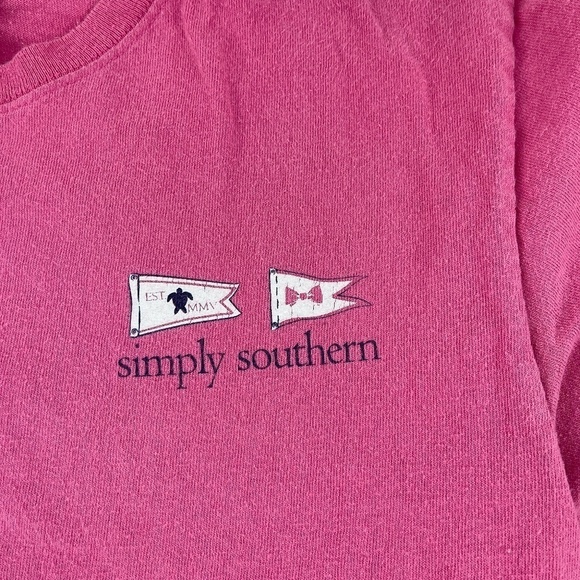 Simply Southern Tshirt Womens Small Pink Pineapple - Picture 4 of 9
